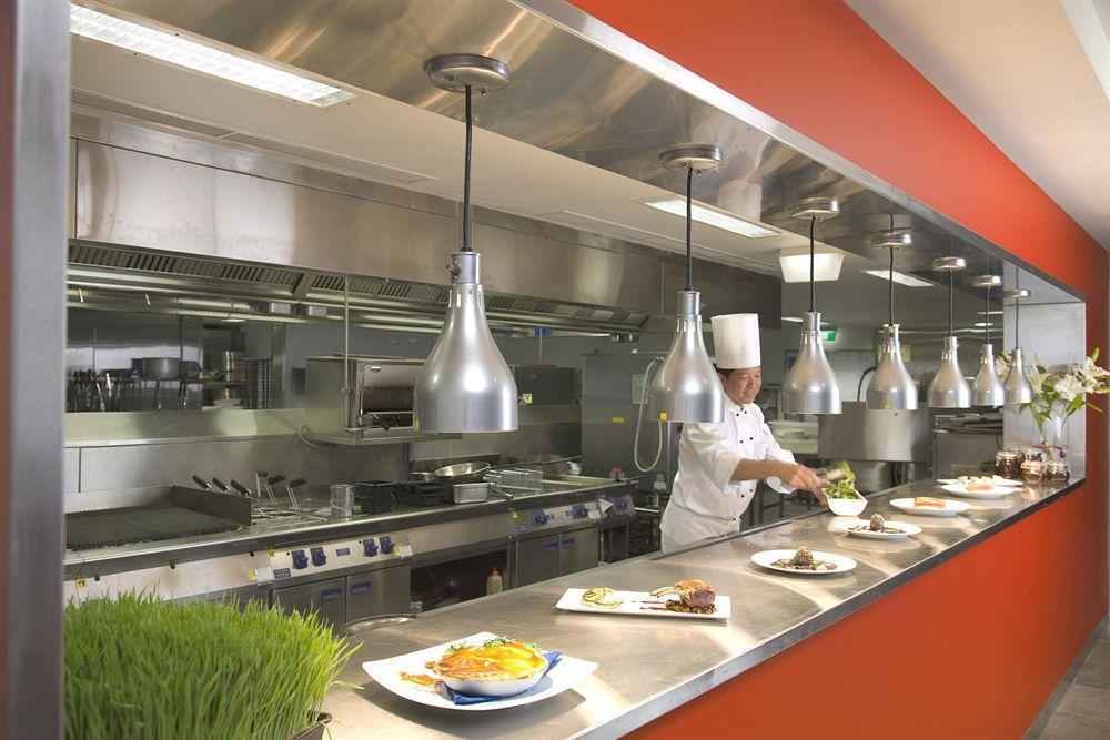 Hotel Stamford Grand North Ryde 4*