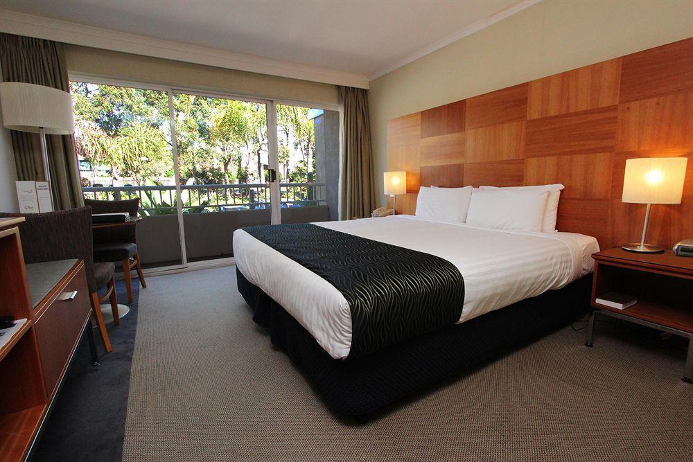 Stamford Grand North Ryde Hotel 4*